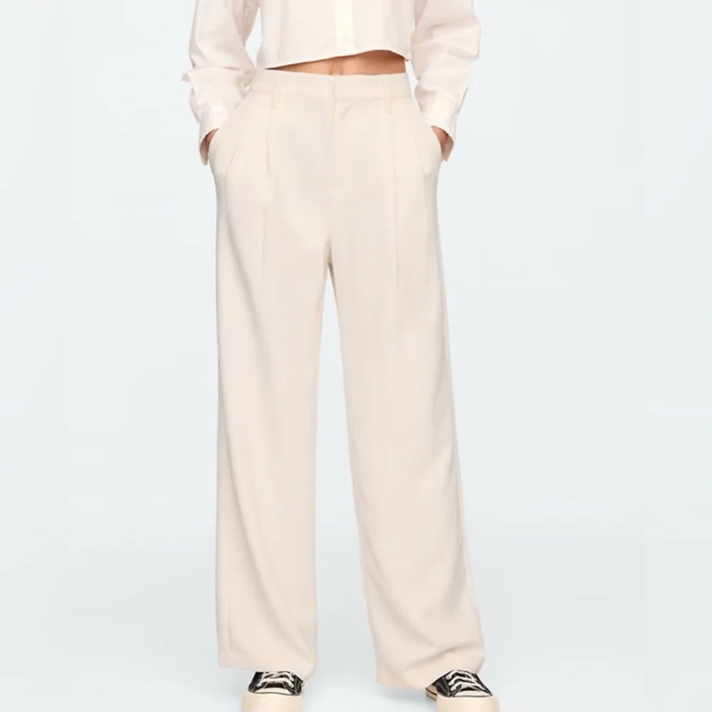 NWT Gap Easy Pant Birch White Trousers Women's Pants size 4 - Picture 2 of 5